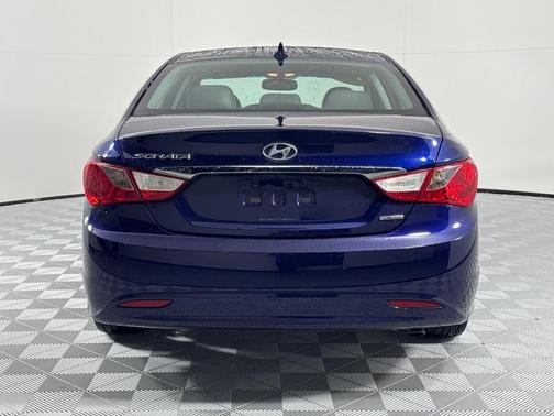 2011 Hyundai SONATA Limited