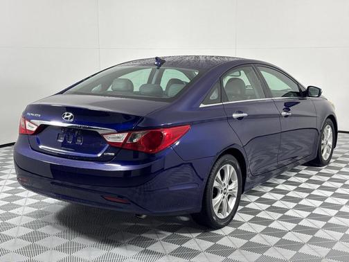 2011 Hyundai SONATA Limited