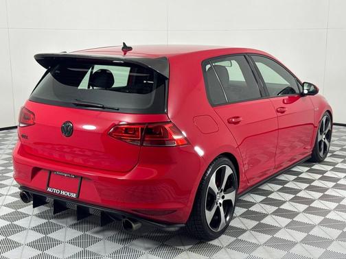 2017 Volkswagen Golf GTI S 4-Door