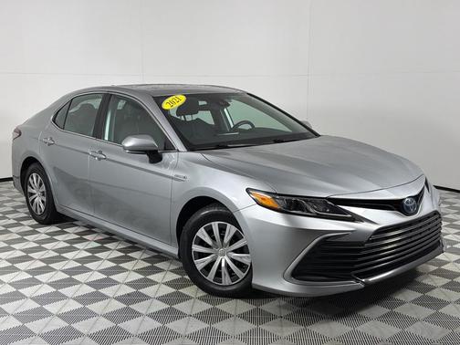 2021 Toyota Camry Hybrid LE
