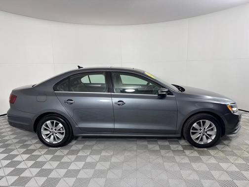 2016 Volkswagen Jetta 1.4T SE w/ Connectivity