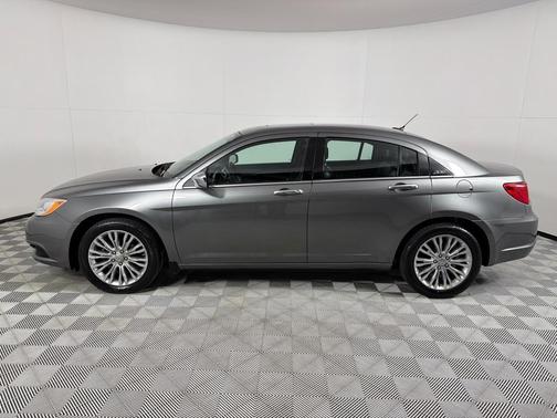 2012 Chrysler 200 Limited