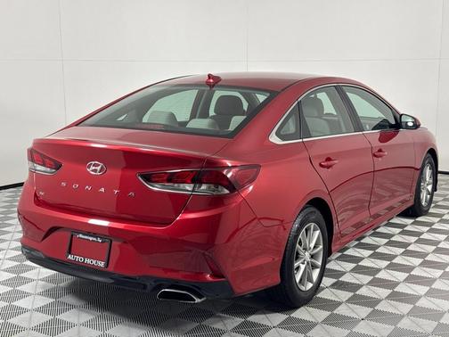2018 Hyundai SONATA SE