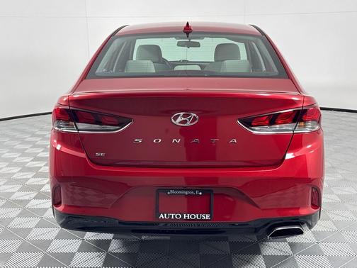 2018 Hyundai SONATA SE