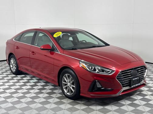 2018 Hyundai SONATA SE