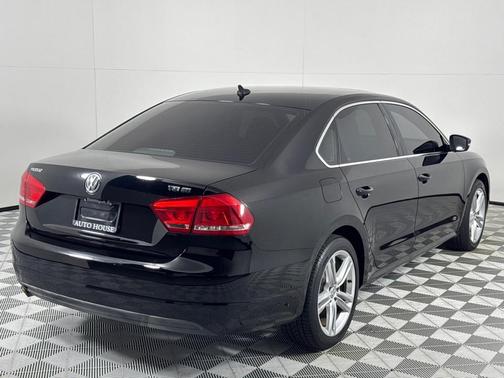 2014 Volkswagen Passat SE