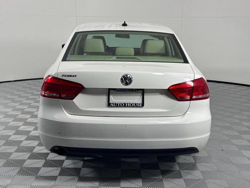2015 Volkswagen Passat 1.8T S