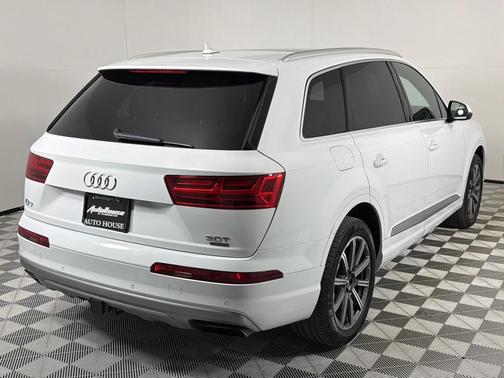 2017 Audi Q7 3.0T Premium Plus