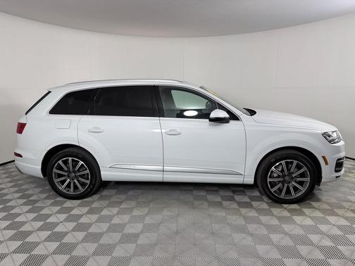 2017 Audi Q7 3.0T Premium Plus