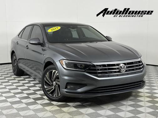 Platinum Gray Metallic 2019 Volkswagen Jetta 1.4T SEL Premium