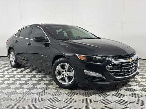 Black 2022 Chevrolet Malibu 1LS