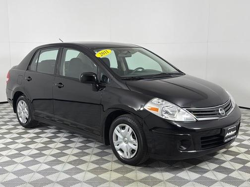 2011 Nissan Versa 1.8 S