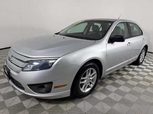 2011 Ford Fusion S