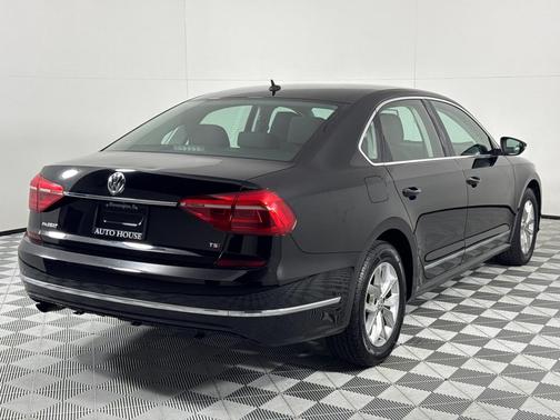 2016 Volkswagen Passat 1.8T S