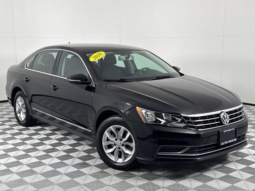 2016 Volkswagen Passat 1.8T S