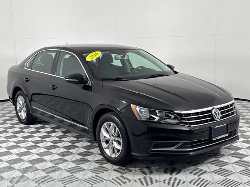2016 Volkswagen Passat 1.8T S