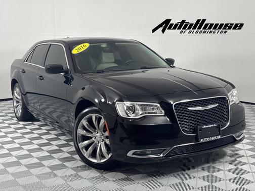2016 Chrysler 300 Limited