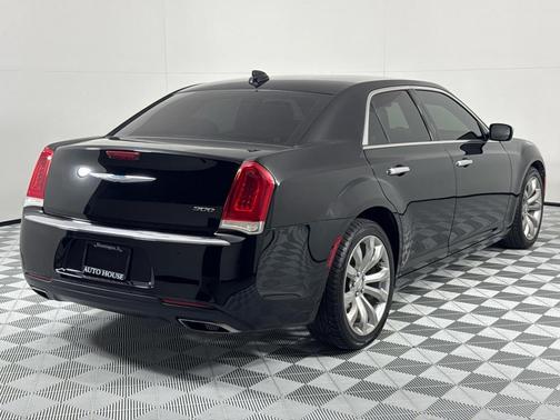 2018 Chrysler 300 Limited