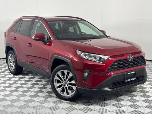 2020 Toyota RAV4 XLE Premium