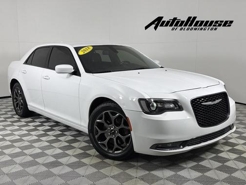 2018 Chrysler 300 S