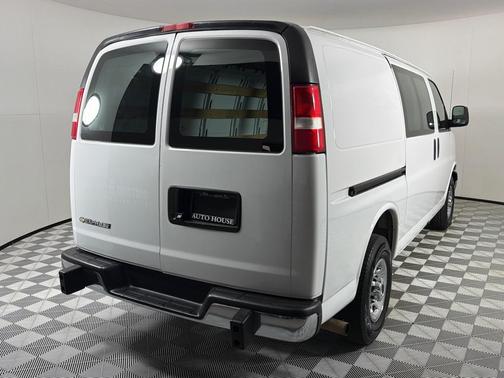 White 2020 Chevrolet Express 2500 Work Van