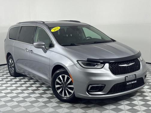 2021 Chrysler Pacifica Touring-L