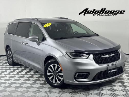 2021 Chrysler Pacifica Touring-L