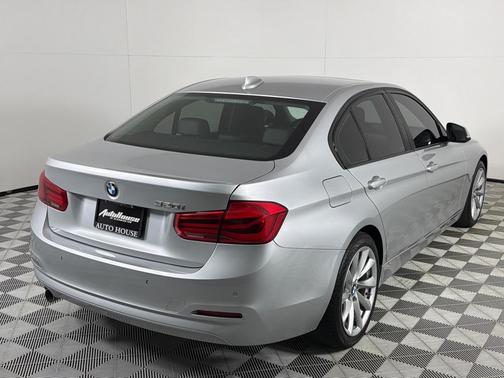 2018 BMW 320 i