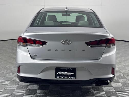 2018 Hyundai SONATA SE