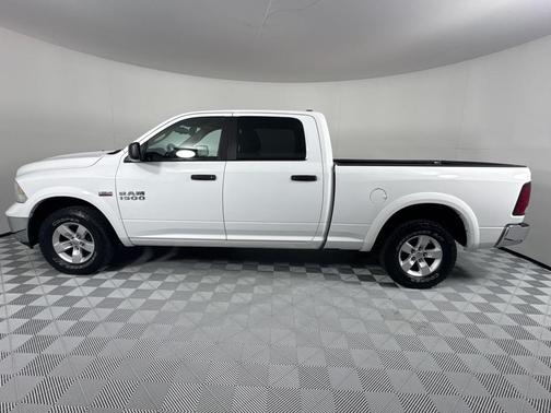 2015 RAM 1500 SLT