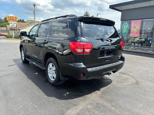 2013 Toyota Sequoia SR5