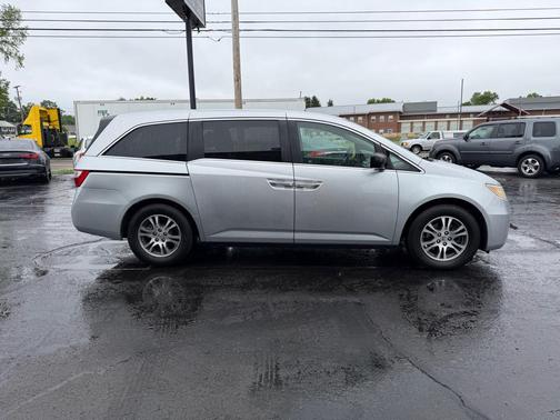 SILVER 2011 Honda Odyssey EX