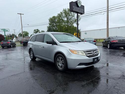 SILVER 2011 Honda Odyssey EX