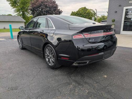 BLACK 2016 Lincoln MKZ Base