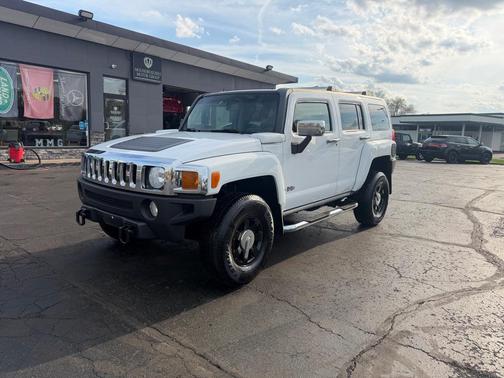 WHITE 2006 Hummer H3 Base