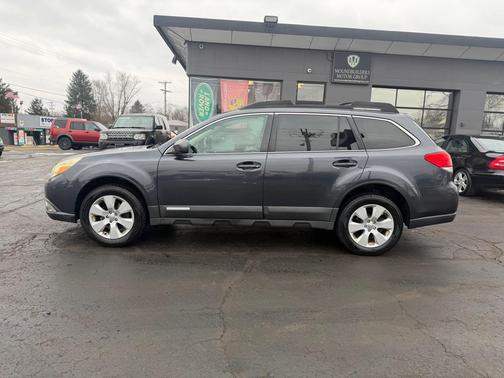 2010 Subaru Outback 2.5 i Premium