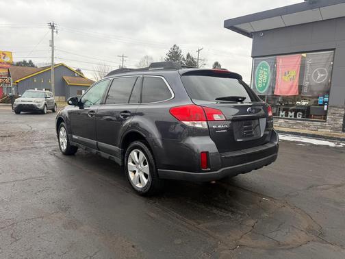 2010 Subaru Outback 2.5 i Premium