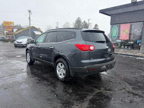 2011 Chevrolet Traverse 2LT