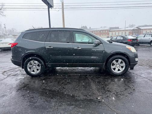 2011 Chevrolet Traverse 2LT