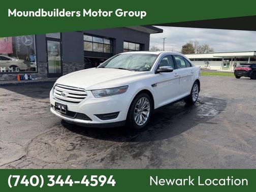 WHITE 2013 Ford Taurus Limited