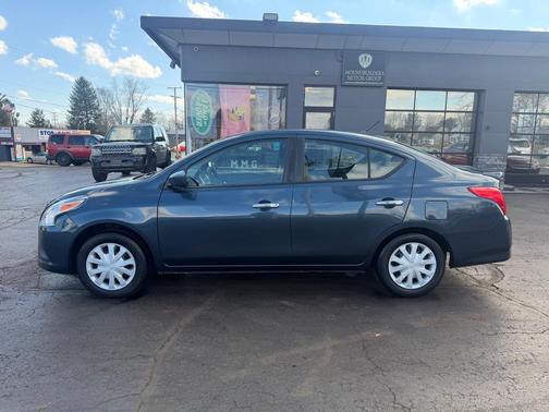 2017 Nissan Versa 1.6 SV