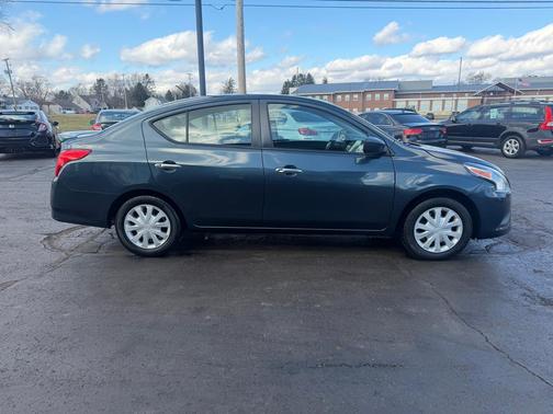 2017 Nissan Versa 1.6 SV