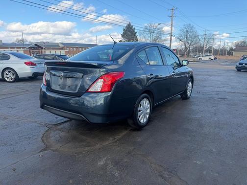 2017 Nissan Versa 1.6 SV