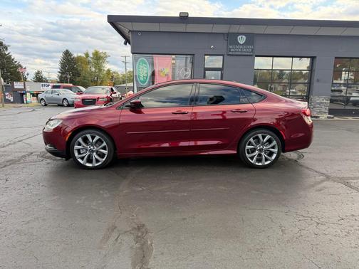 2015 Chrysler 200 S