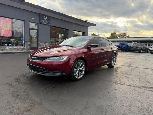 2015 Chrysler 200 S