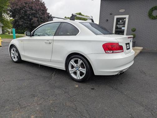 WHITE 2012 BMW 128 I
