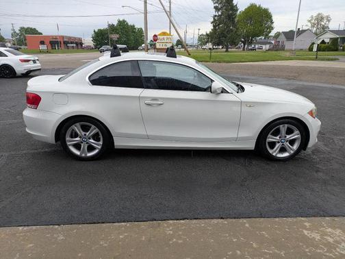 WHITE 2012 BMW 128 I