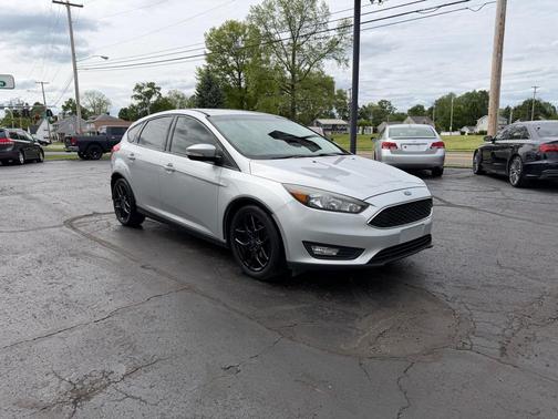 Ruby Red Metallic Tinted Clearcoat 2015 Ford Focus SE