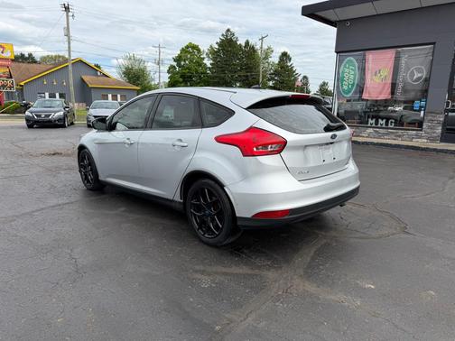 Ruby Red Metallic Tinted Clearcoat 2015 Ford Focus SE
