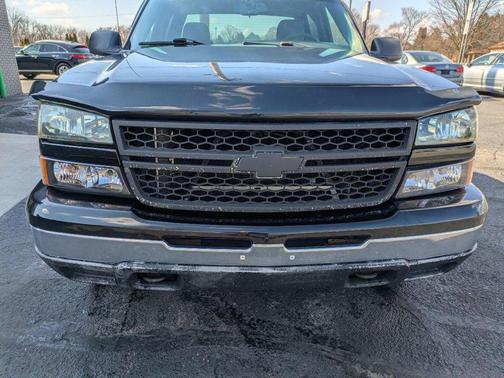 2006 Chevrolet Silverado 1500 LS Crew Cab